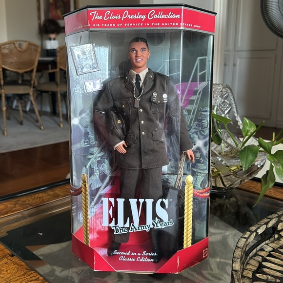 The Elvis Presley Collection - Picture 2 of 8